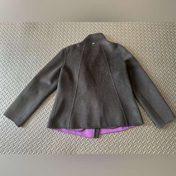Loved this but ITS SOLD ๐ St John over coat Jacket Long Sleeve Sz 12 - Picture 3 of 10